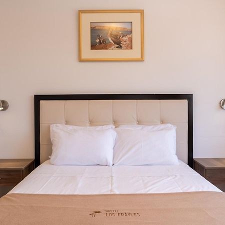 Hostal Los Frayles ปารากัส ภายนอก รูปภาพ