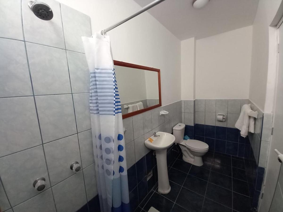 Hostal Los Frayles ปารากัส ภายนอก รูปภาพ