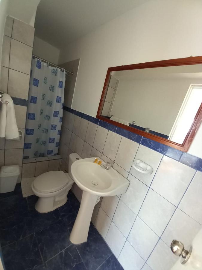 Hostal Los Frayles ปารากัส ภายนอก รูปภาพ