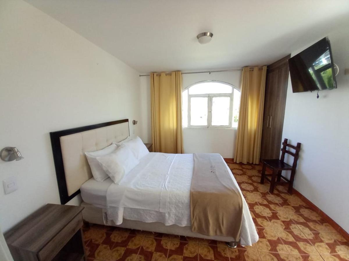 Hostal Los Frayles ปารากัส ภายนอก รูปภาพ