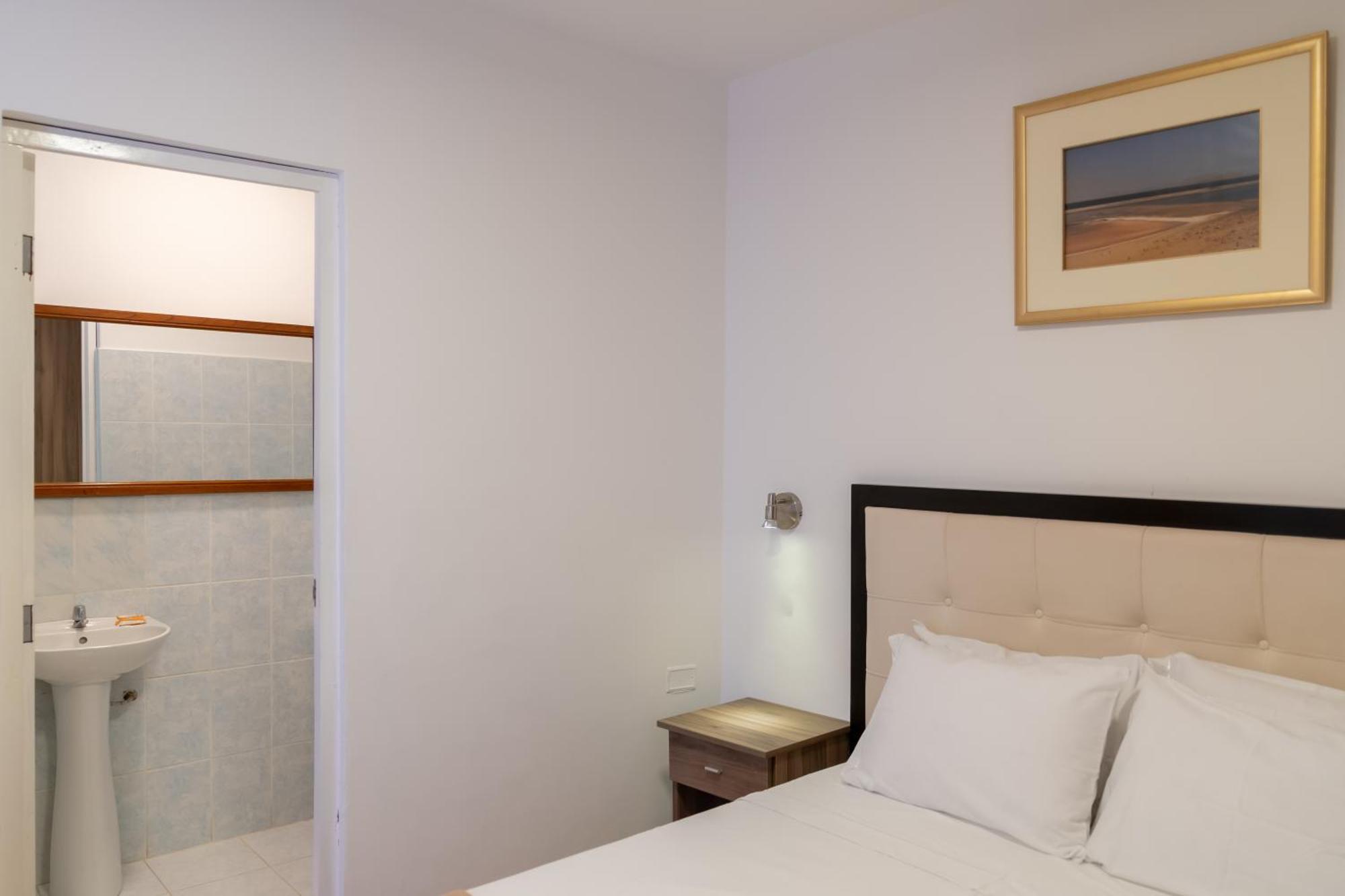 Hostal Los Frayles ปารากัส ภายนอก รูปภาพ