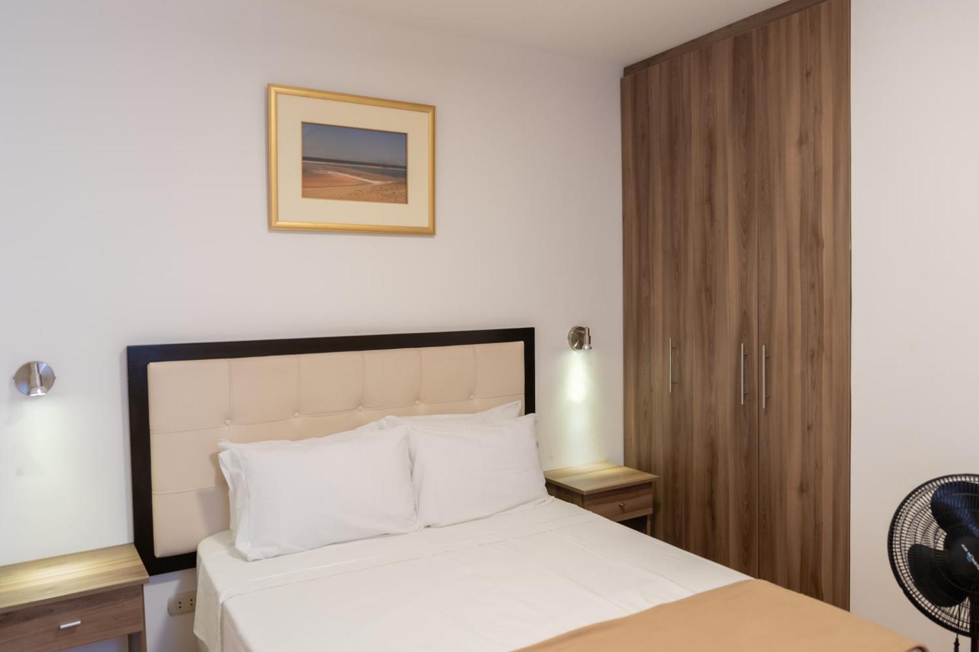 Hostal Los Frayles ปารากัส ภายนอก รูปภาพ