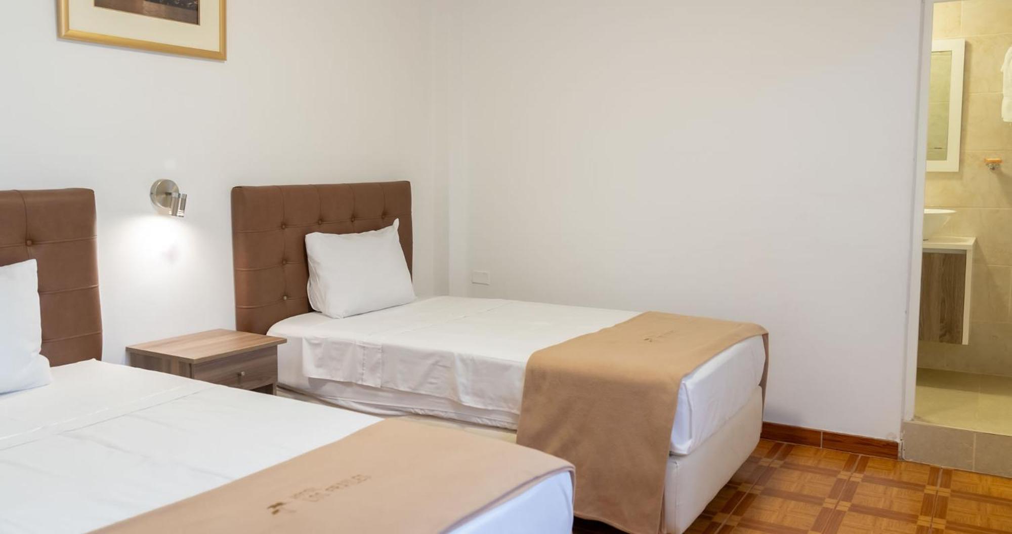 Hostal Los Frayles ปารากัส ภายนอก รูปภาพ